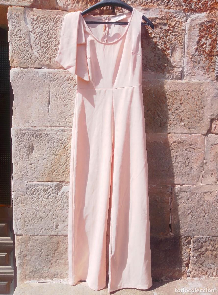 Segunda mano: Elegante mono largo sin mangas. Rosa asalmonado. Club London. Talla M
