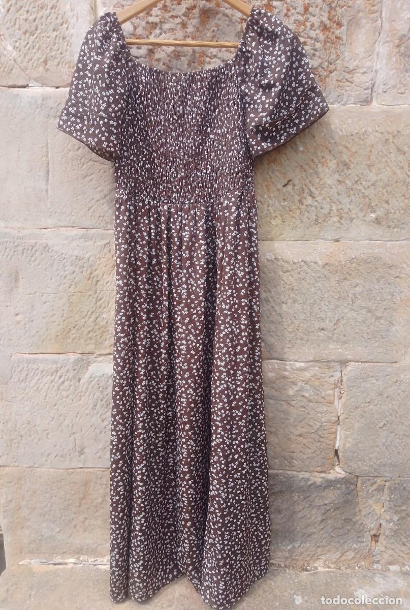 Segunda mano: Vestido estampado maxi. Con fruncido. Marr&oacute;n. Talla M/L. Nuevo con etiqueta