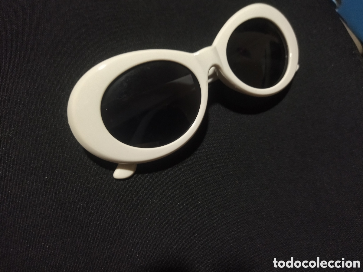 Segunda mano: Gafas de sol ovaladas vintage. Blancas. - Foto 2