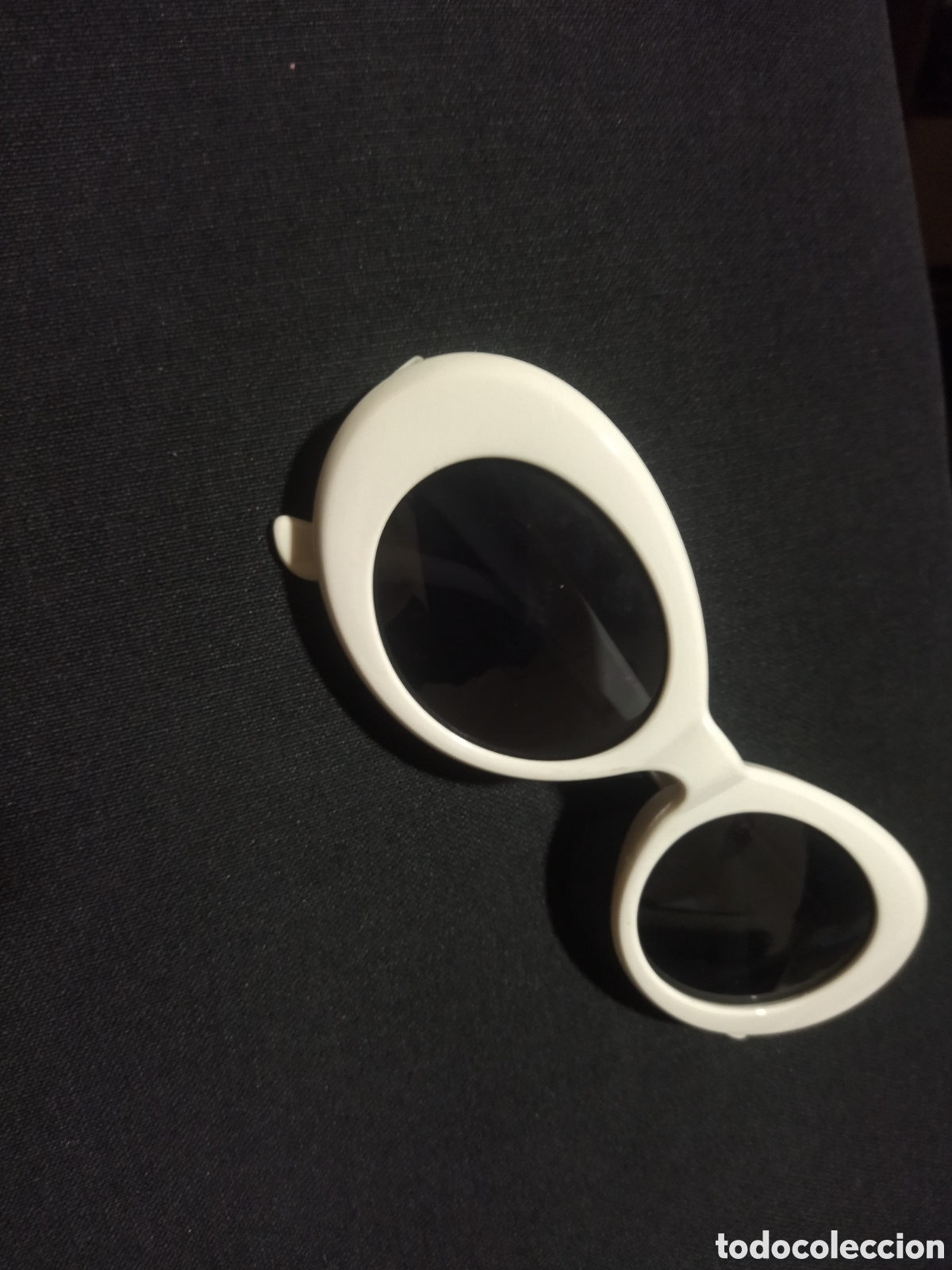 Segunda mano: Gafas de sol ovaladas vintage. Blancas. - Foto 5