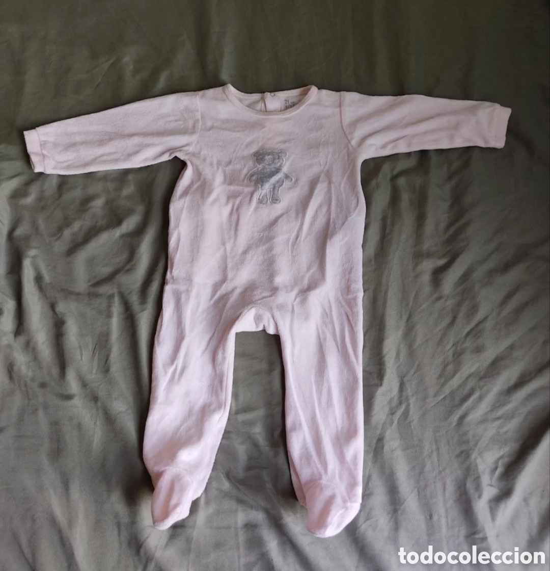 Segunda mano: Pijama de 1 Pieza para Beb&eacute;s de 9-12 meses marca ZY 1 Uso