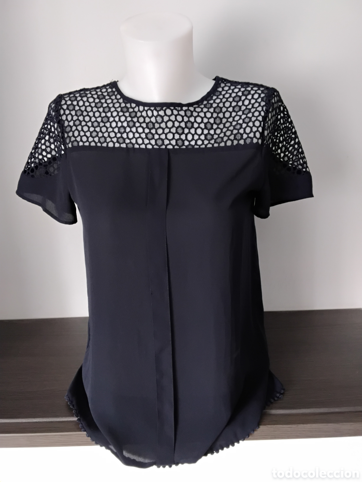 Segunda mano: Blusa Zara Marino Encaje escote Crochet