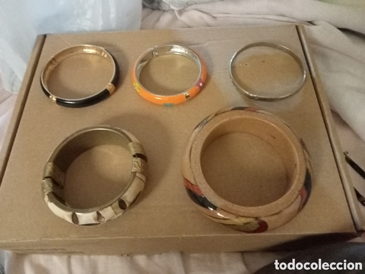 Segunda mano: Lote de pulseras variadas