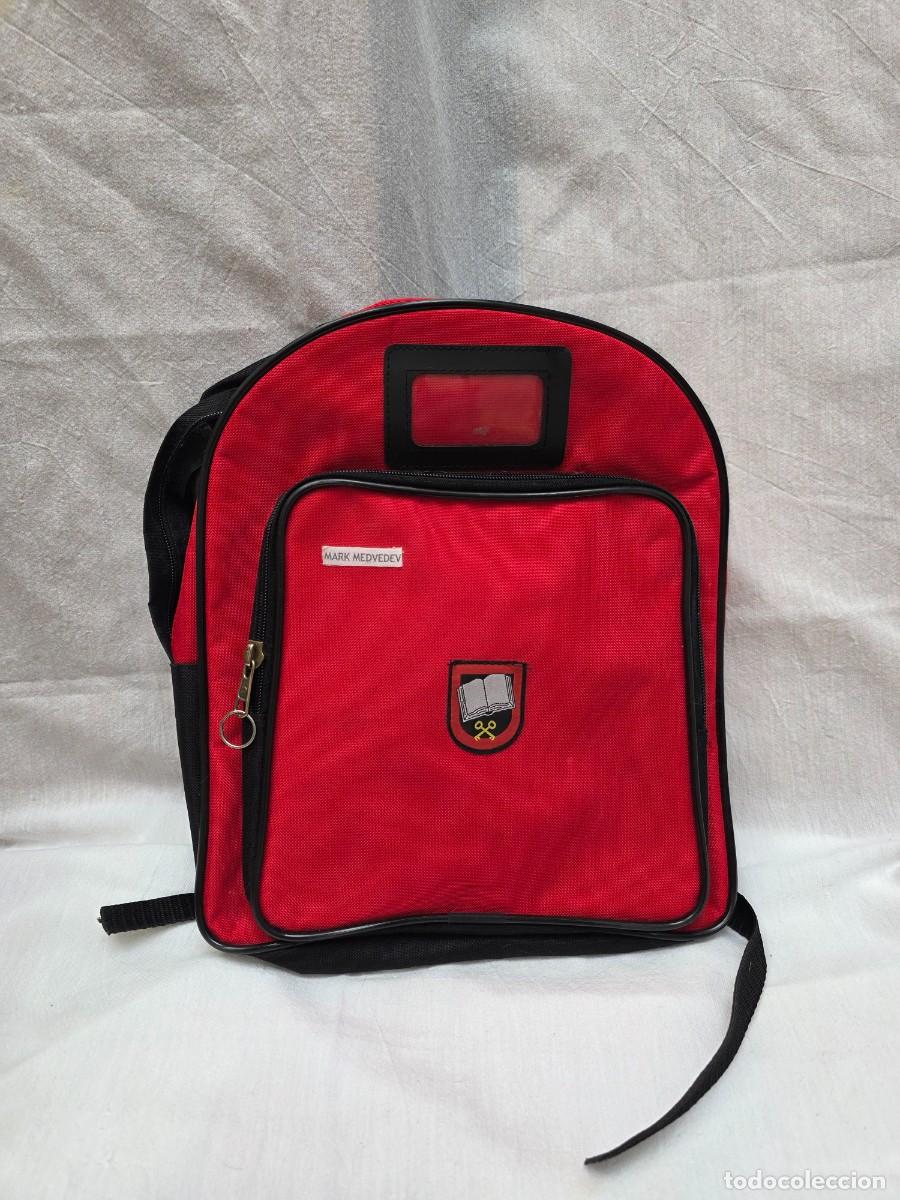Segunda mano: Mochila escolar de color rojo y negro Mark Medvedev