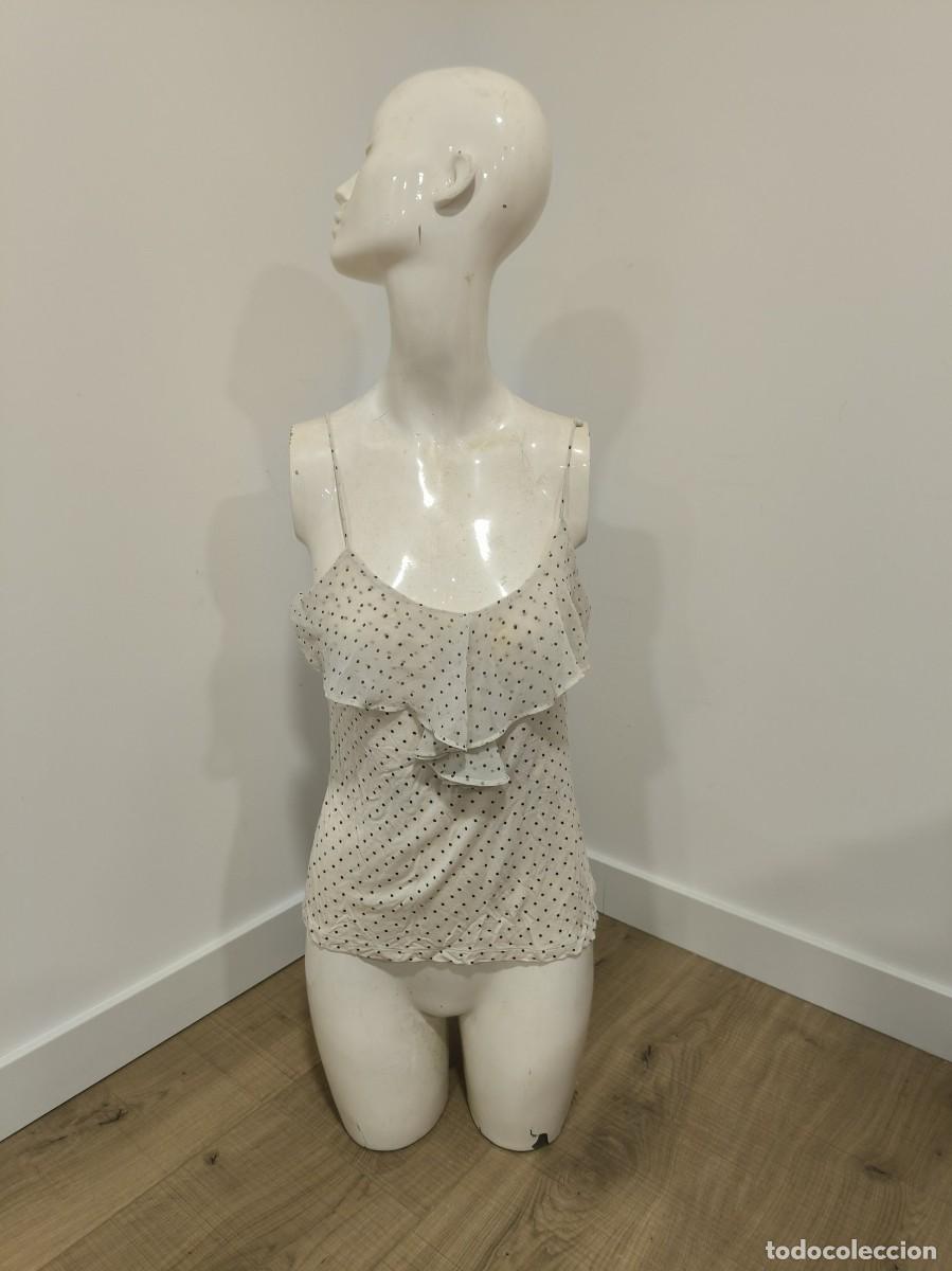 D'Occasion: Top De Tirantes Beige Con Topos H&M Talla M &ndash; Blusa Fluida Con Volante, Verano