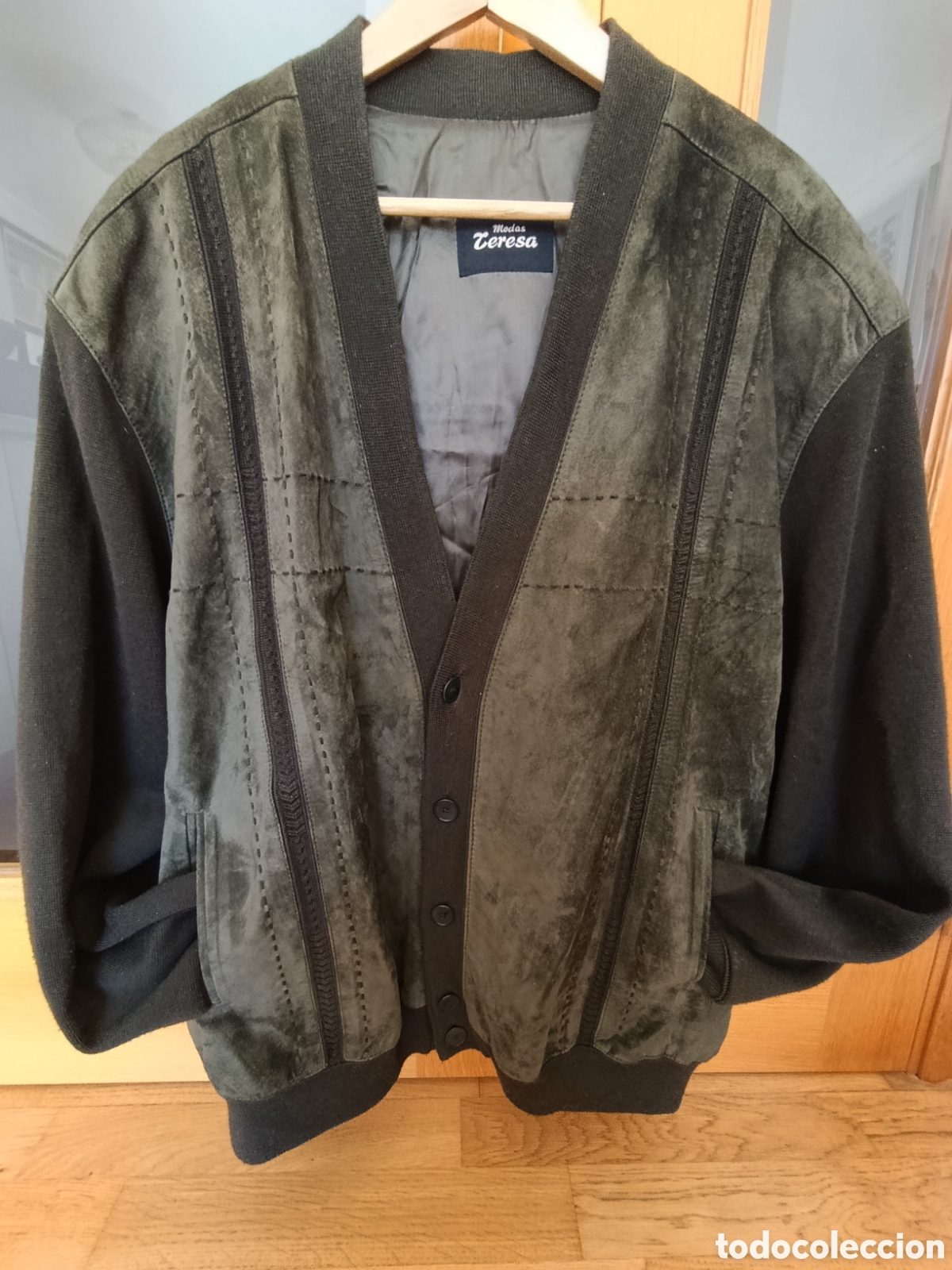 Segunda mano: Chaqueta de piel y textil