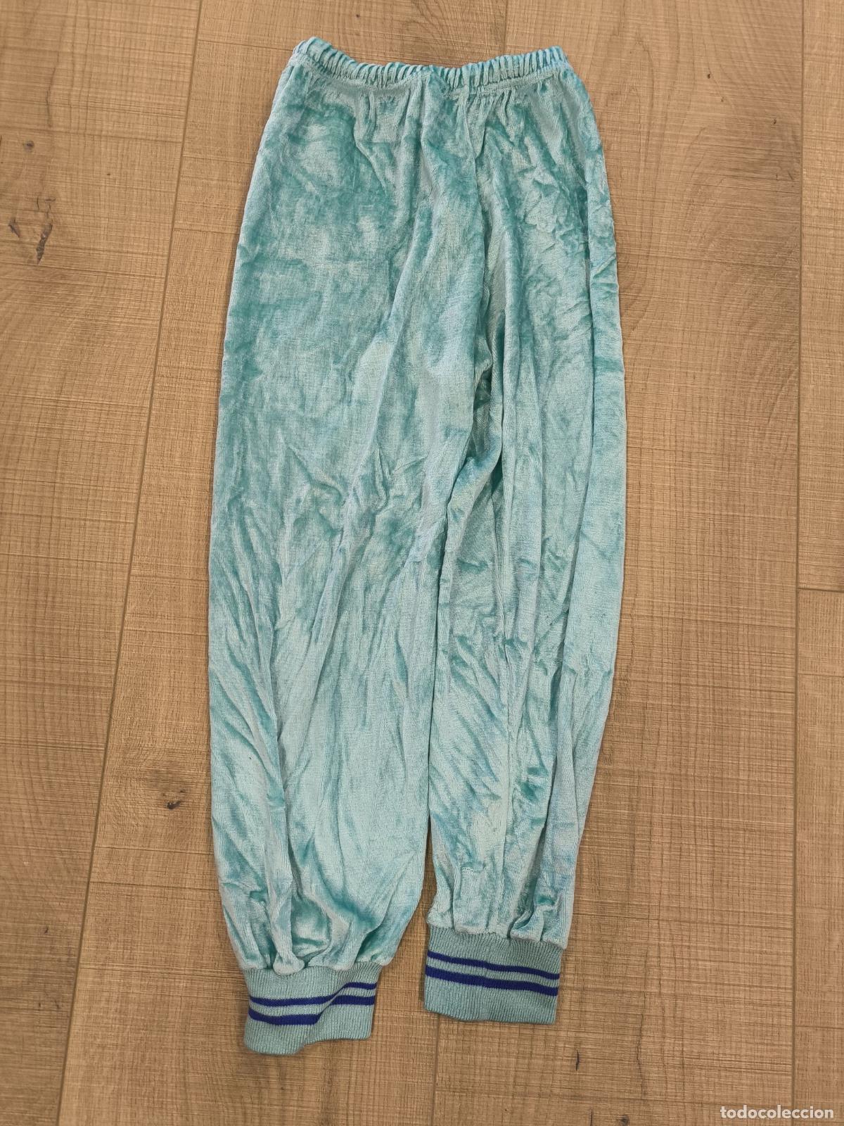 Segunda mano: Pantal&oacute;n Ni&ntilde;o Terciopelo Turquesa Talla 8 A&ntilde;os &ndash; Jogger con Pu&ntilde;os de Rayas