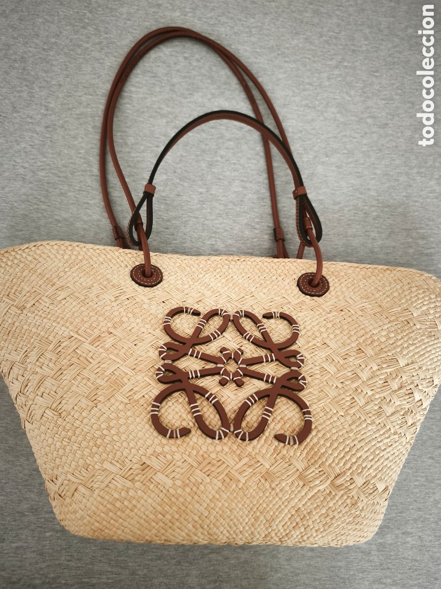 Segunda mano: BOLSO LOEWE CAPAZO PALMA DE IRACA Y PIEL DE TERNERA