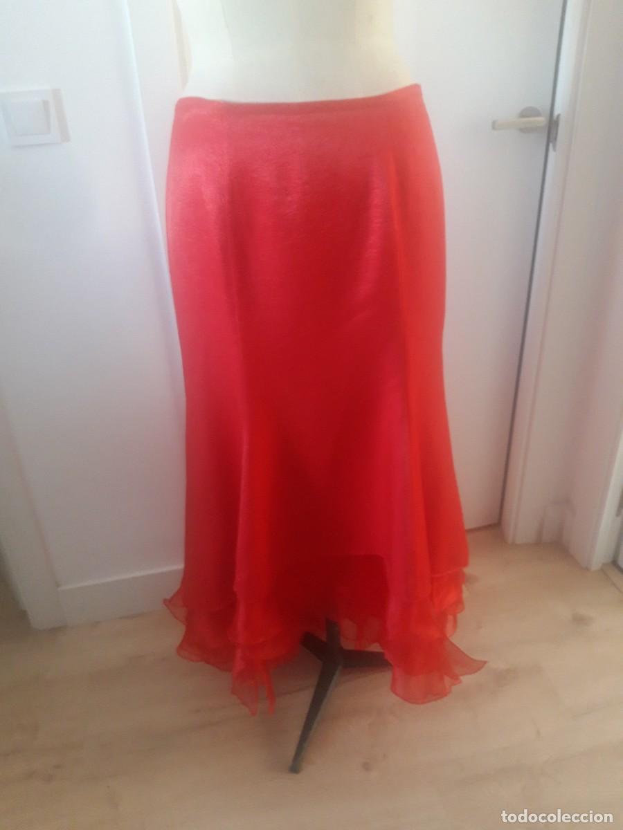Segunda mano: Falda larga de fiesta, talla 44-46.