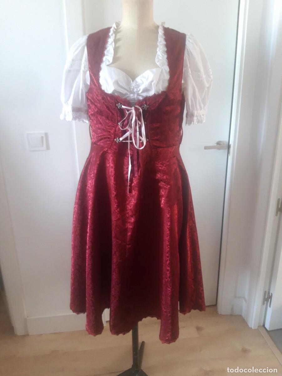 Segunda mano: Vestido austriaco, talla 44.