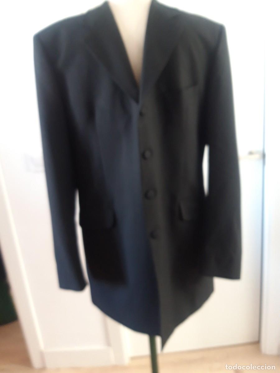 Segunda mano: Chaqueta levita de hombre, Vitale Barberis Canonico. Italy.