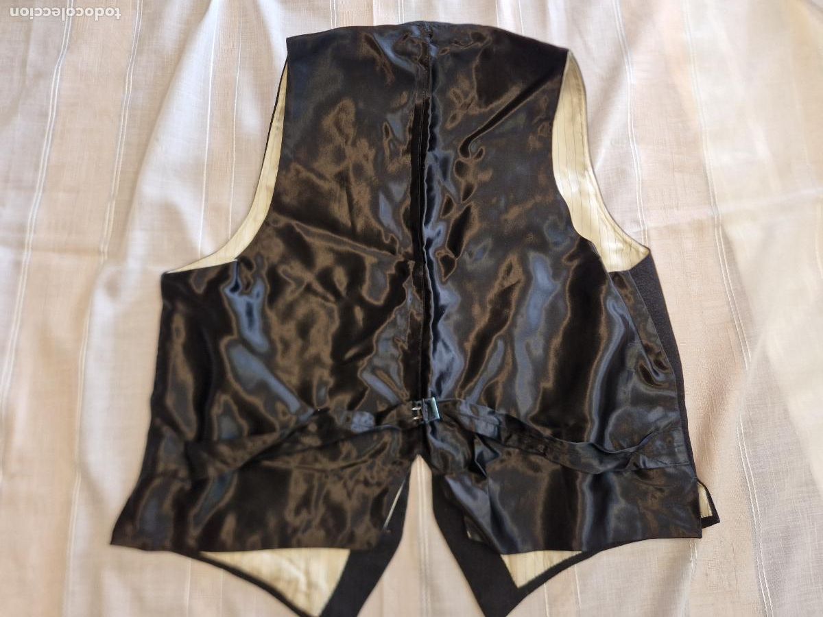 Segunda mano: BONITO ESMOQUIN DE TRAJE. TALLA M - Foto 2
