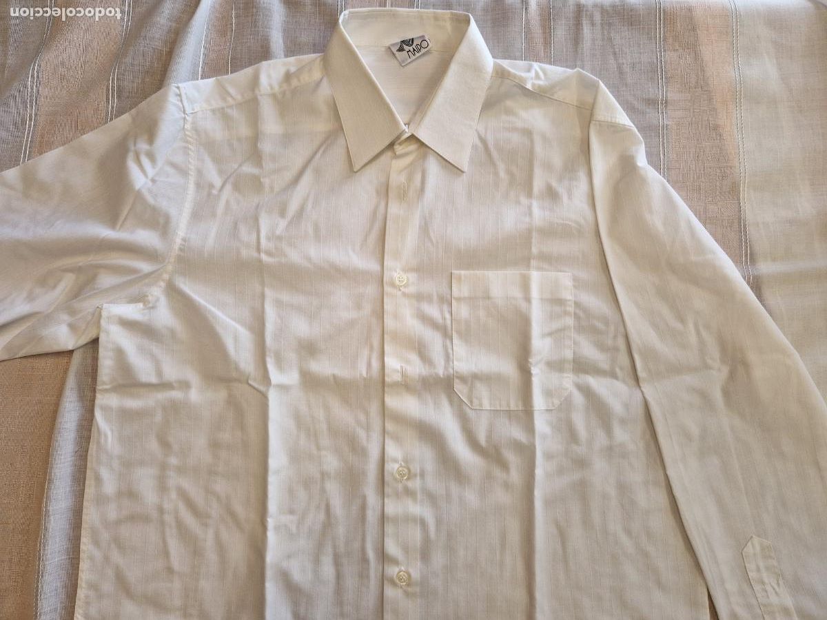 Segunda mano: BONITA CAMISA MANGA LARGA PARA HOMBRE. COLOR BLANCO. TALLA L