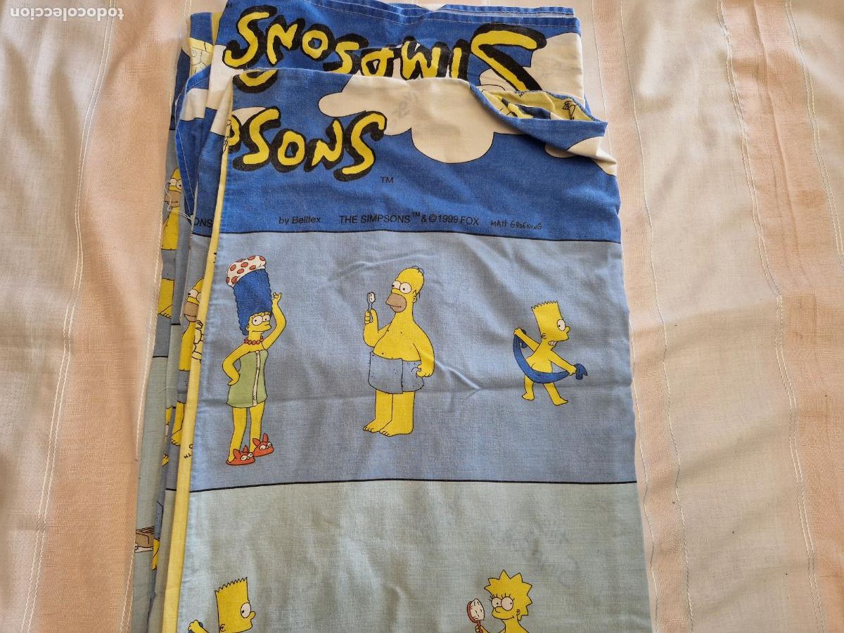 Segunda mano: BONITA SABANA DE LOS SIMPSONS. CAMA GRANDE.