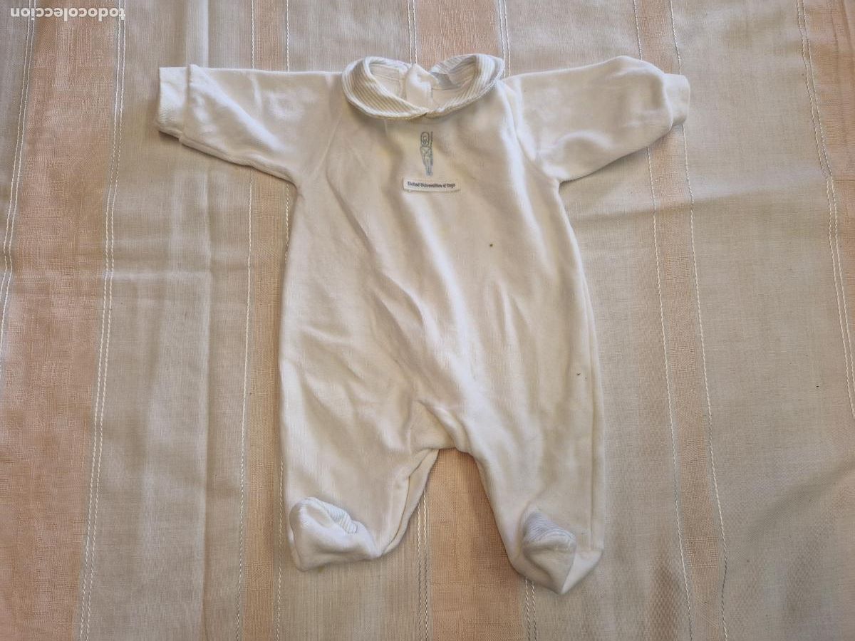 Segunda mano: BONITA PIJAMA INFANTIL. RECIEN NACIDO. COLOR BLANCO