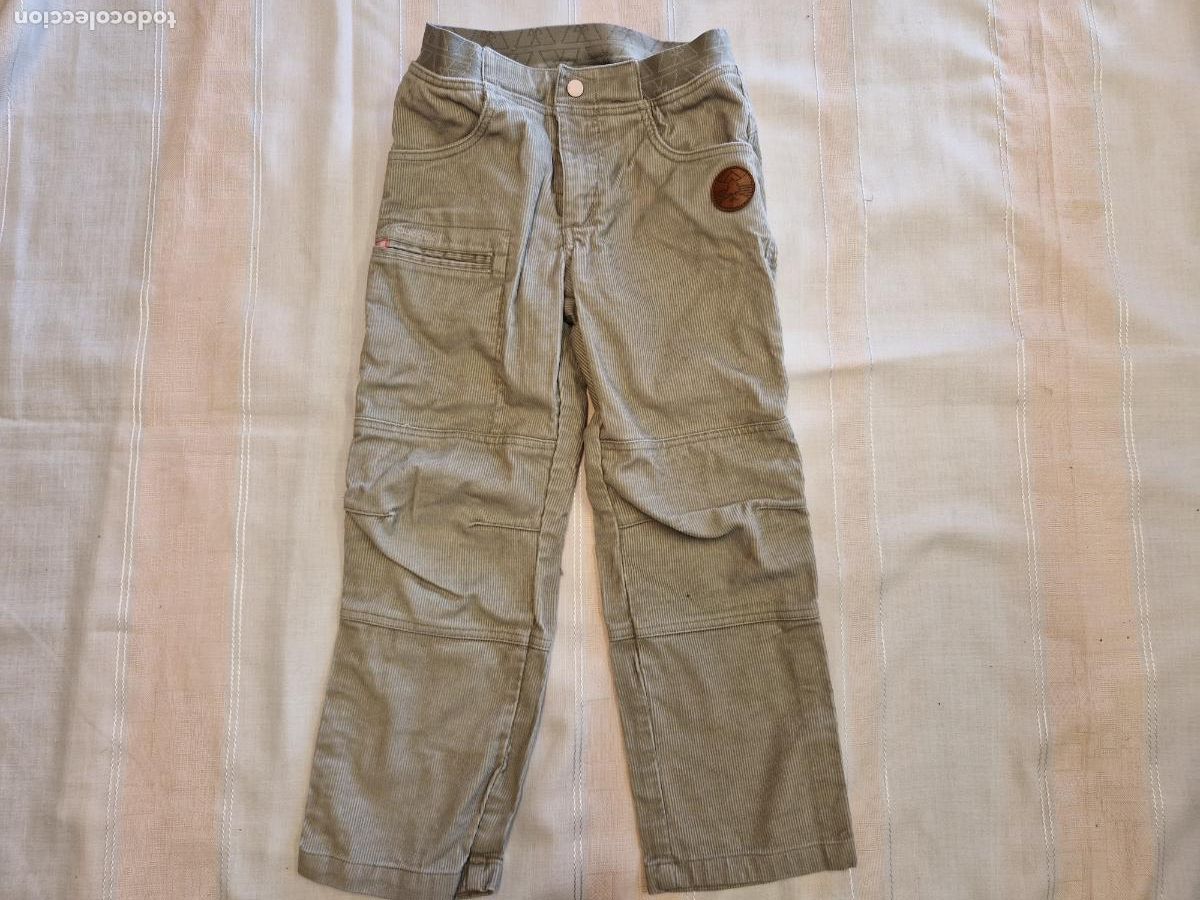 Segunda mano: BONITO PANTALON DE MONTA&Ntilde;A. INFANTIL. COLOR VERDE. TALLA 5