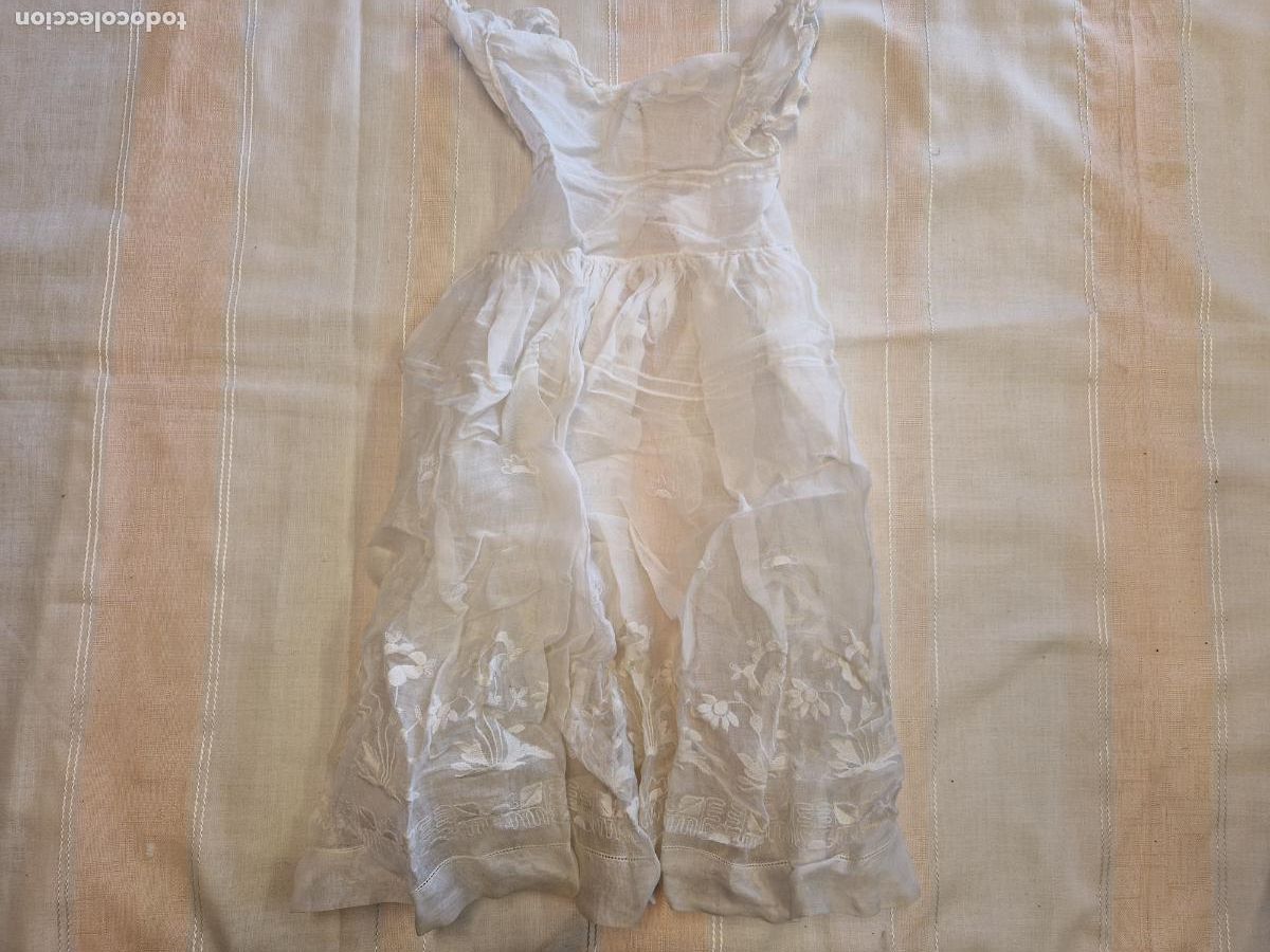 Segunda mano: BONITO VESTIDO DE BAUTIZO. COLOR BLANCO. TALLA UNICA INFANTIL