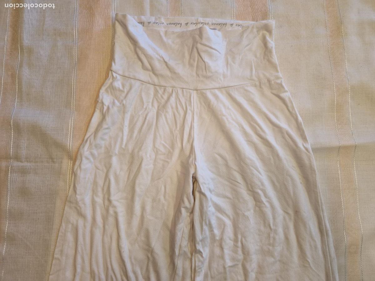 Segunda mano: BONITO PANTALON PARA MUJER. COLOR BLANCO. TALLA M