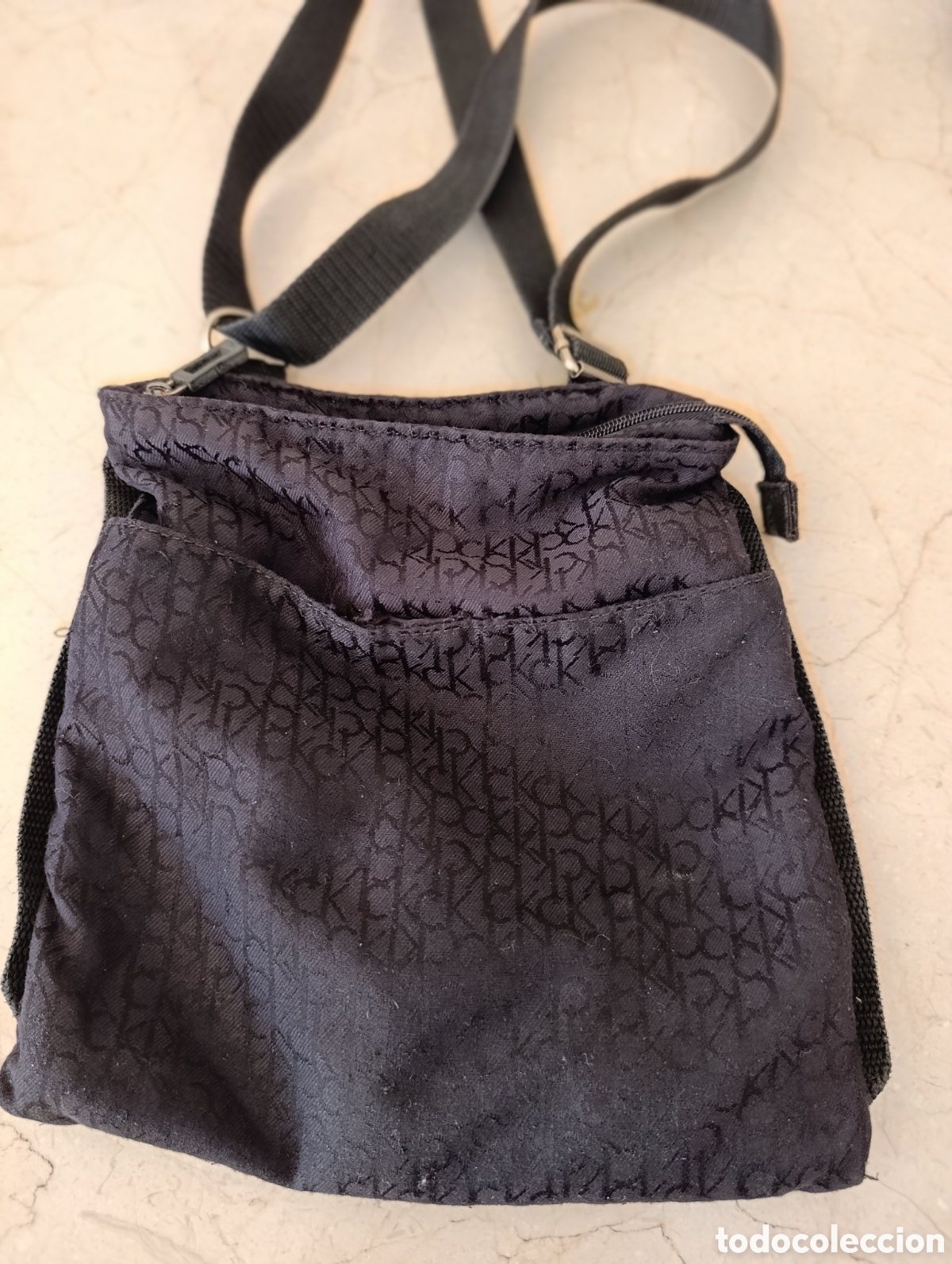 Segunda mano: Bolsa negro Calvin Klein - Foto 4