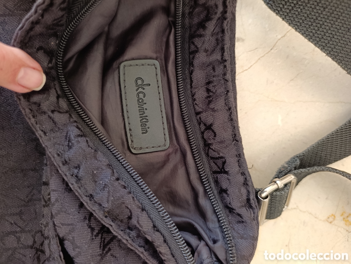 Segunda mano: Bolso Calvin Klein negro - Foto 3