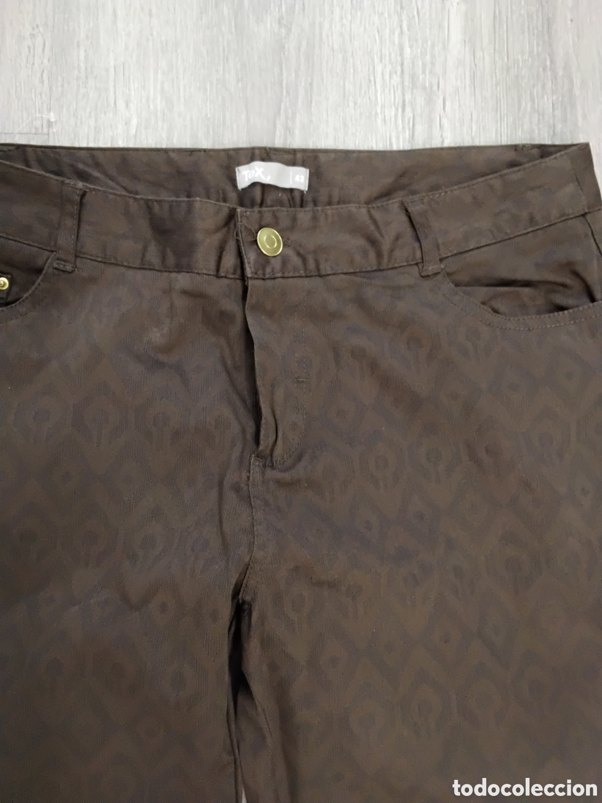 Segunda mano: Pantal&oacute;n Marr&oacute;n Estampado Etnico - Foto 3