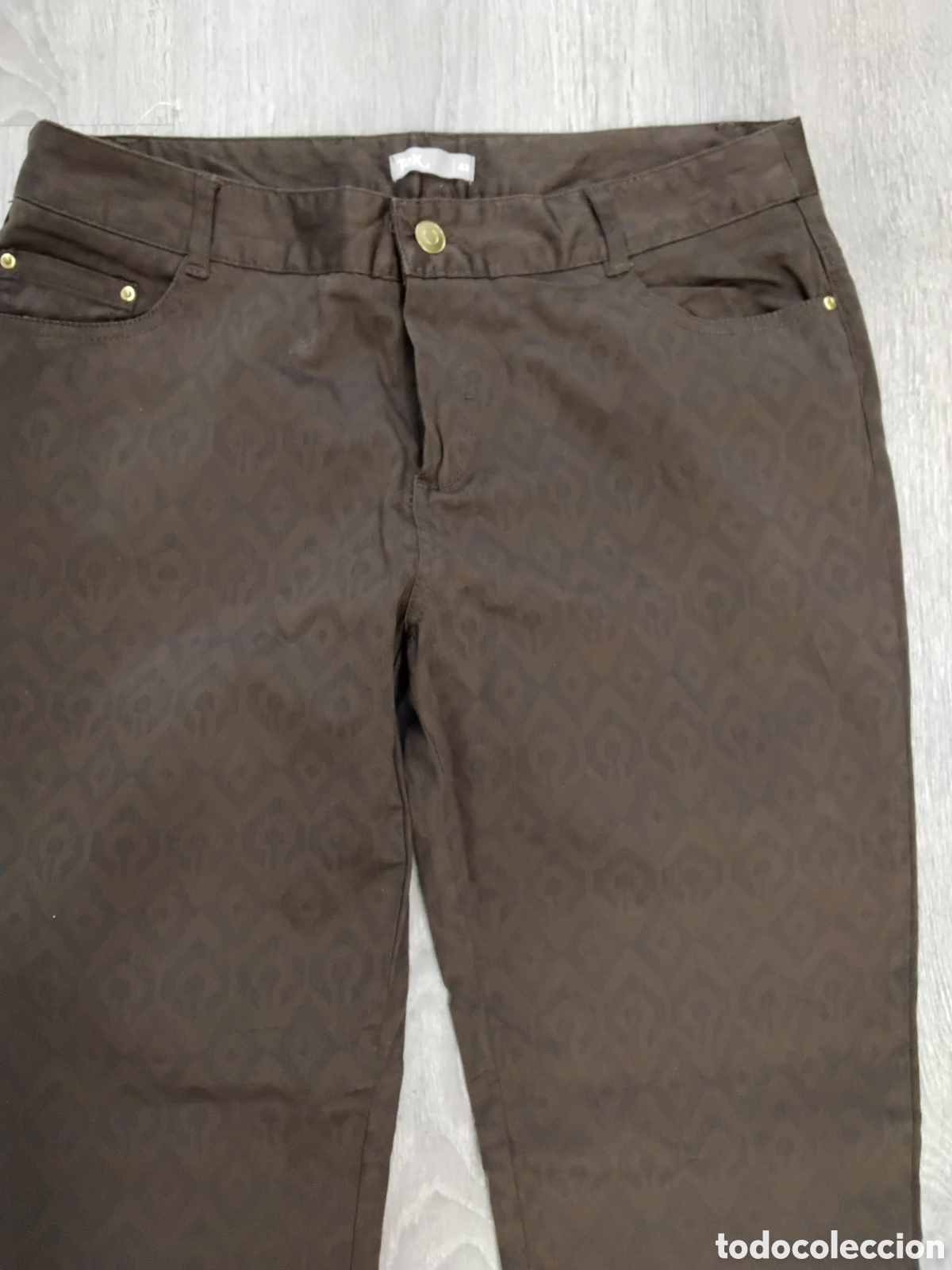 Segunda mano: Pantal&oacute;n Marr&oacute;n Estampado Etnico - Foto 4
