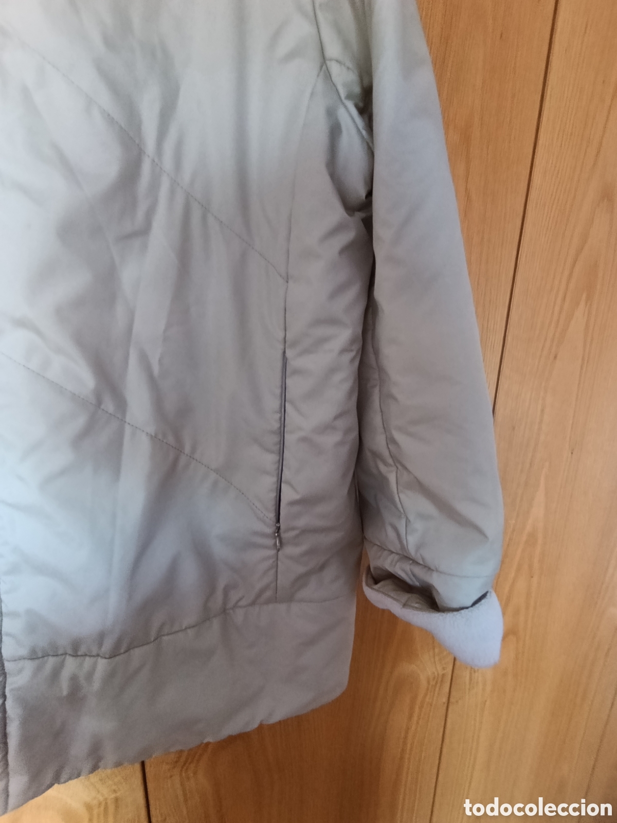 Segunda mano: Chaqueta acolchada color beig - Foto 5