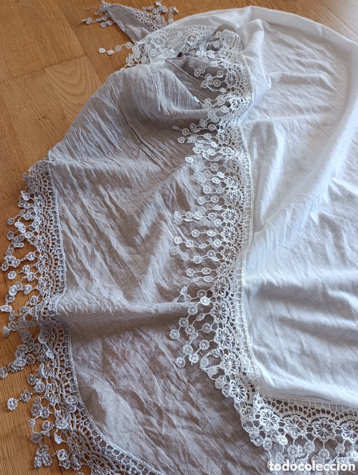 Segunda mano: Lote 2 pa&ntilde;uelos Blanco y gris - Foto 1