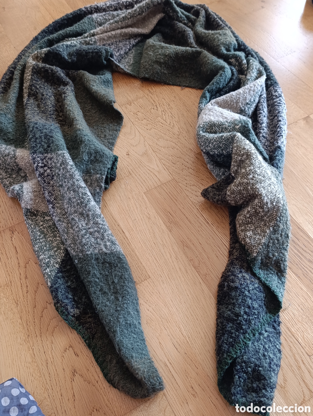 Segunda mano: Foulard pa&ntilde;uelo bufanda - Foto 3