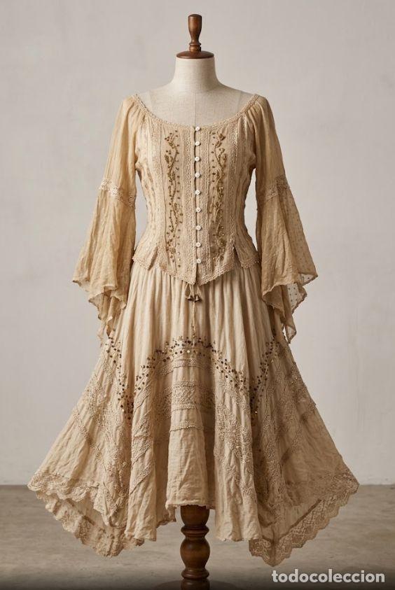 Segunda mano: TRAJE TALLA UNICA EN DOS PIEZAS ESTILO BOHEMIO Y ROMANTICO SEGUNDA MANO IDEAL BODA IBICENCA O HIPPIE
