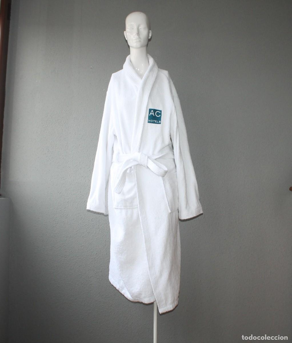 Segunda mano: Talla XL / XXL - Albornoz AC - Ver medidas en las fotos