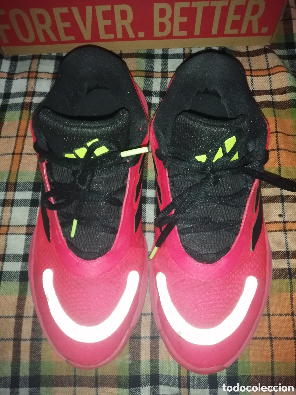 Segunda mano: Zapatillas deportivas Adidas Talla 43.5