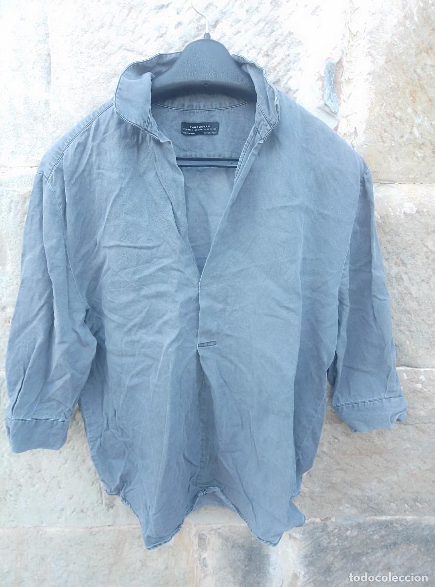Segunda mano: Blusa Zara woman. Mangas 3/4. Gris. Talla S