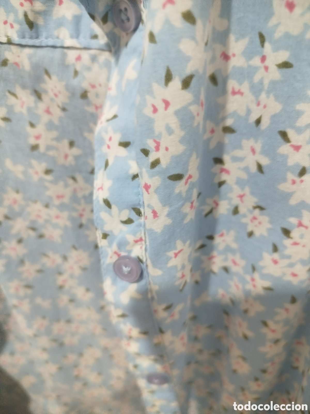 Segunda mano: Camisa xs azul con flores - Foto 3