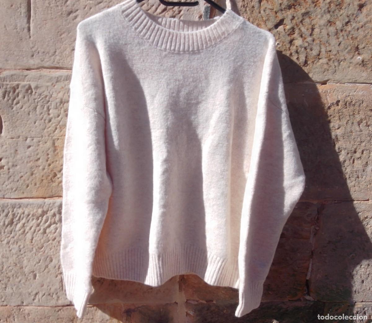 Segunda mano: Suave jersey de punto. Tacto agradable. Talla M. Nuevo