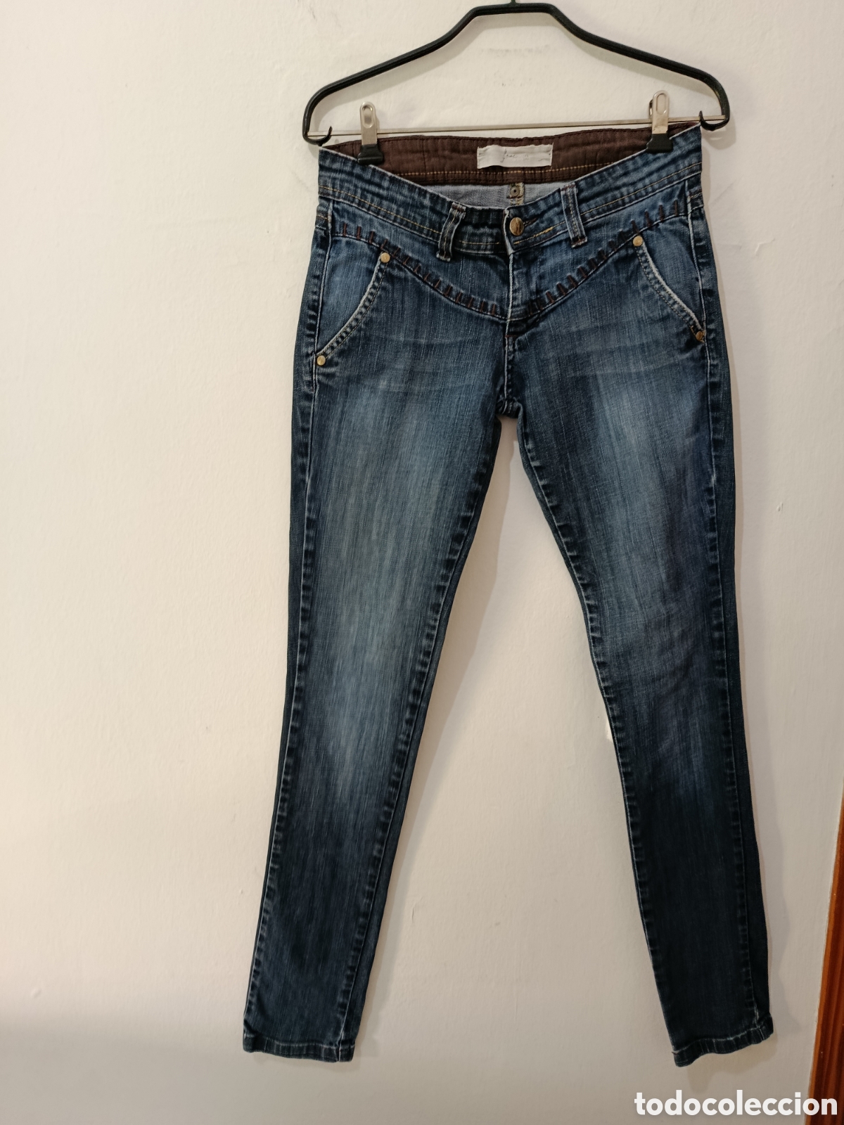Segunda mano: Vaqueros Pitillo Ajustados para mujer talla S marca Stradivarius