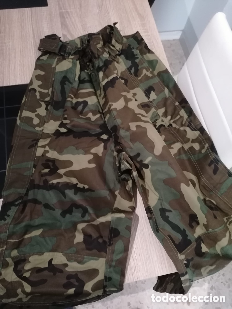 Segunda mano: Peto Intemperie Ejercito Espa&ntilde;ol Boscoso Talla 1 Pantalon Impermeable OTAN
