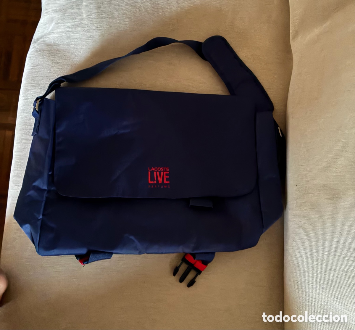 Segunda mano: Bandolera Lacoste L!VE Parfums Azul