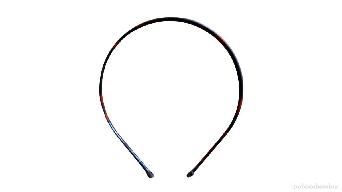 D'Occasion: DIADEMA FINA DE PL&Aacute;STICO/ACETATO &ndash; ESTAMPADO MAR&Oacute;N Y CAREY &ndash; INCA