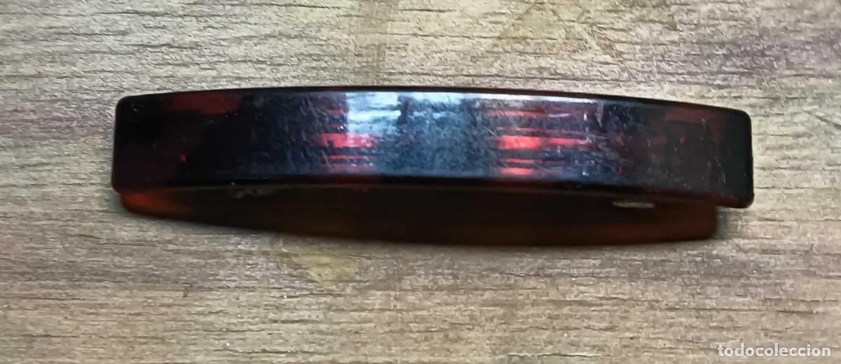 D'Occasion: PINZA AUTOM&Aacute;TICA PARA EL CABELLO &ndash; ACABADO CAREY OSCURO BRILLANTE &ndash; CIERRE DE CLIP MET&Aacute;LICO