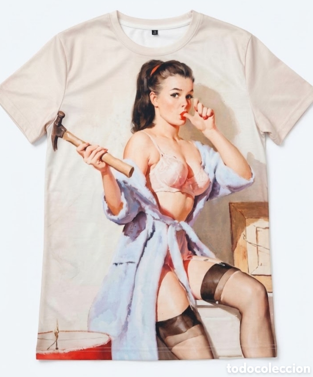 Segunda mano: Camiseta Estampado Pin-up