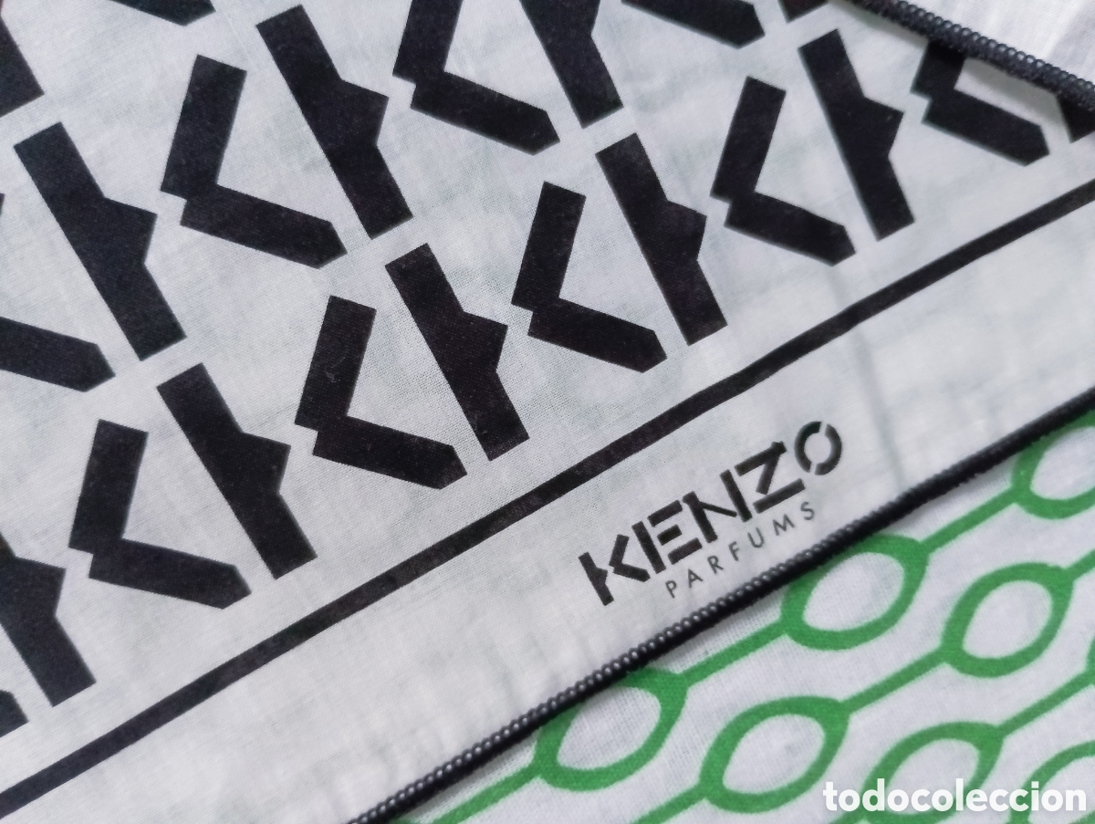 Segunda mano: Sin usar ⭐ Set original KENZO Parfums: pa&ntilde;uelo + caja estuche. Modelo WHITE FUROSHIKI, blanco/negro