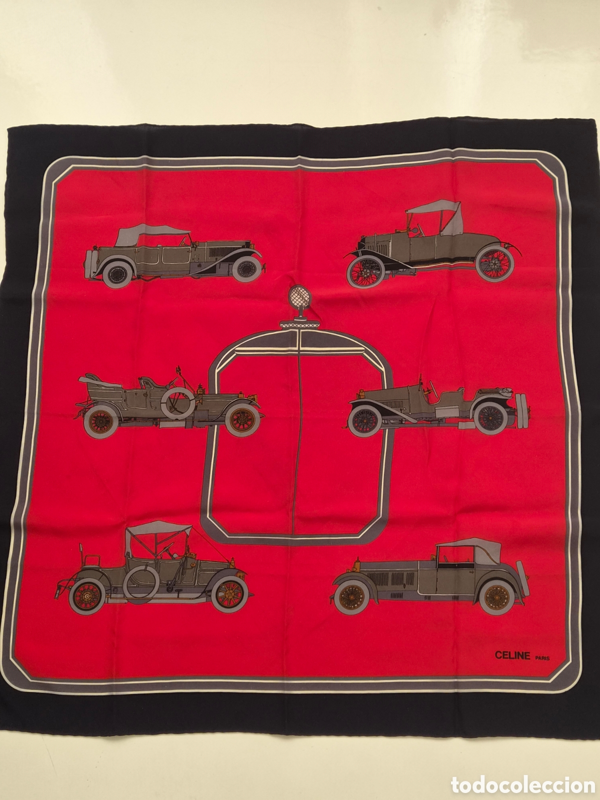 Segunda mano: Pa&ntilde;uelo celine de coches - Foto 3