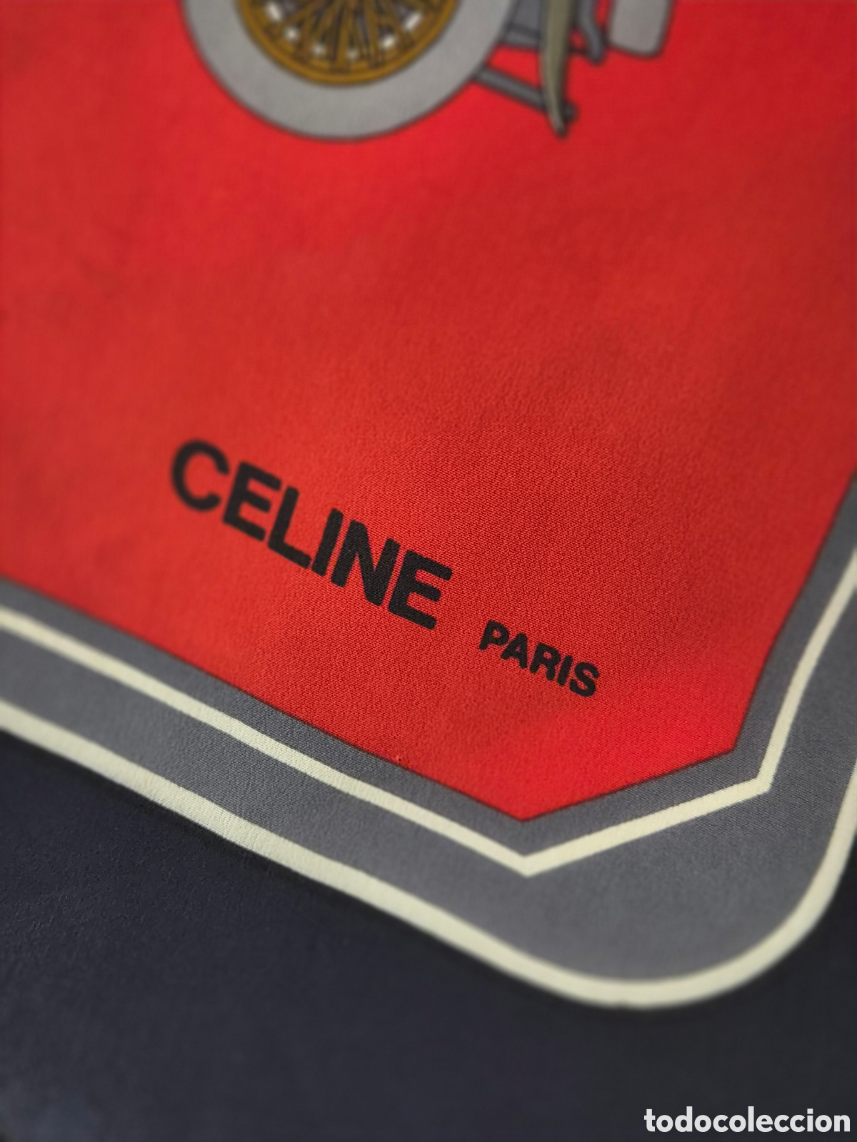 Segunda mano: Pa&ntilde;uelo celine de coches - Foto 1