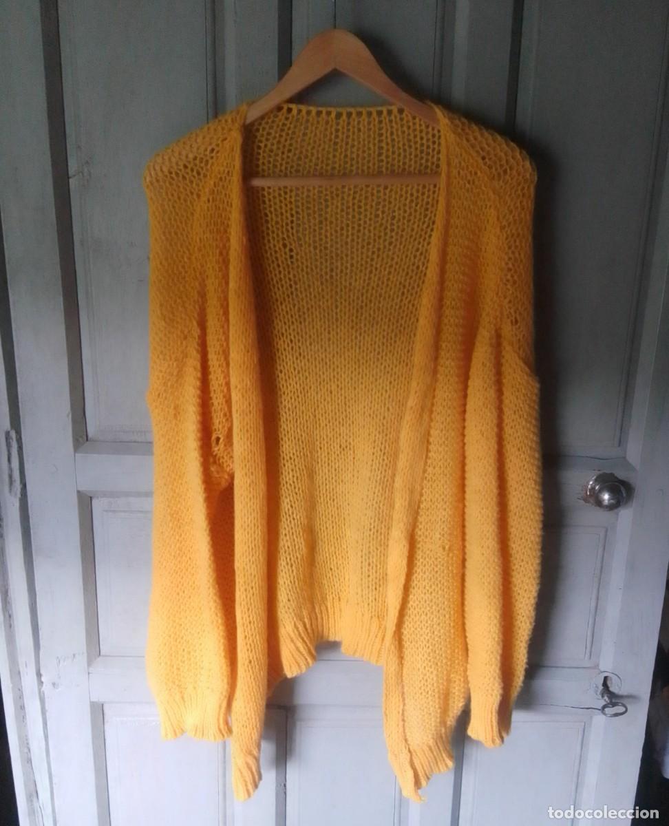 Segunda mano: Chaqueta de punto calada amarilla. C&aacute;rdigan. Talla L