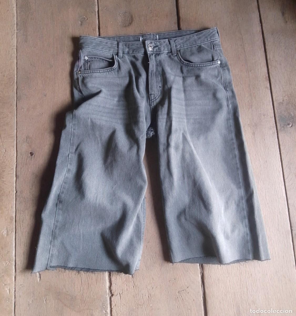 Segunda mano: Pantalones vaqueros jeans cortos bermudas. Pull & Bear. Talla L - Foto 1