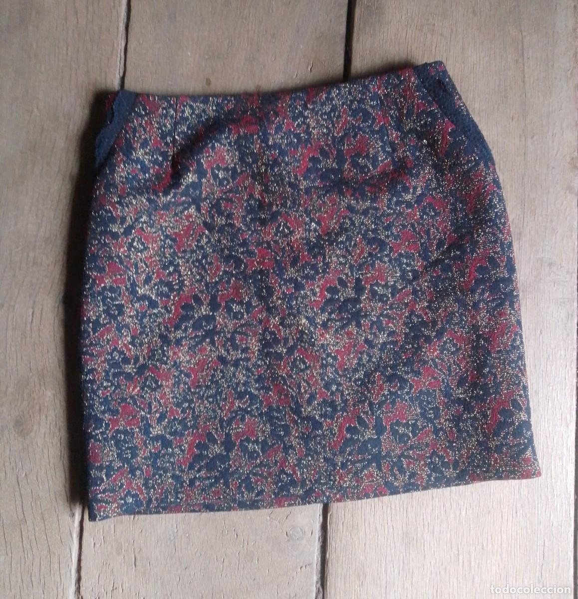 Segunda mano: Minifalda con tejido de Jacquard. Naf naf. Talla 38
