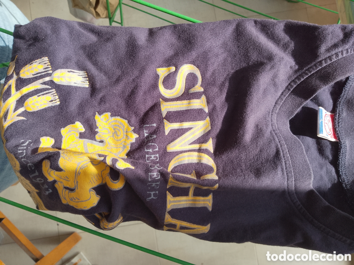 Segunda mano: MICKEY MOUSE ..NEEF ..T SHIRT . GROW .