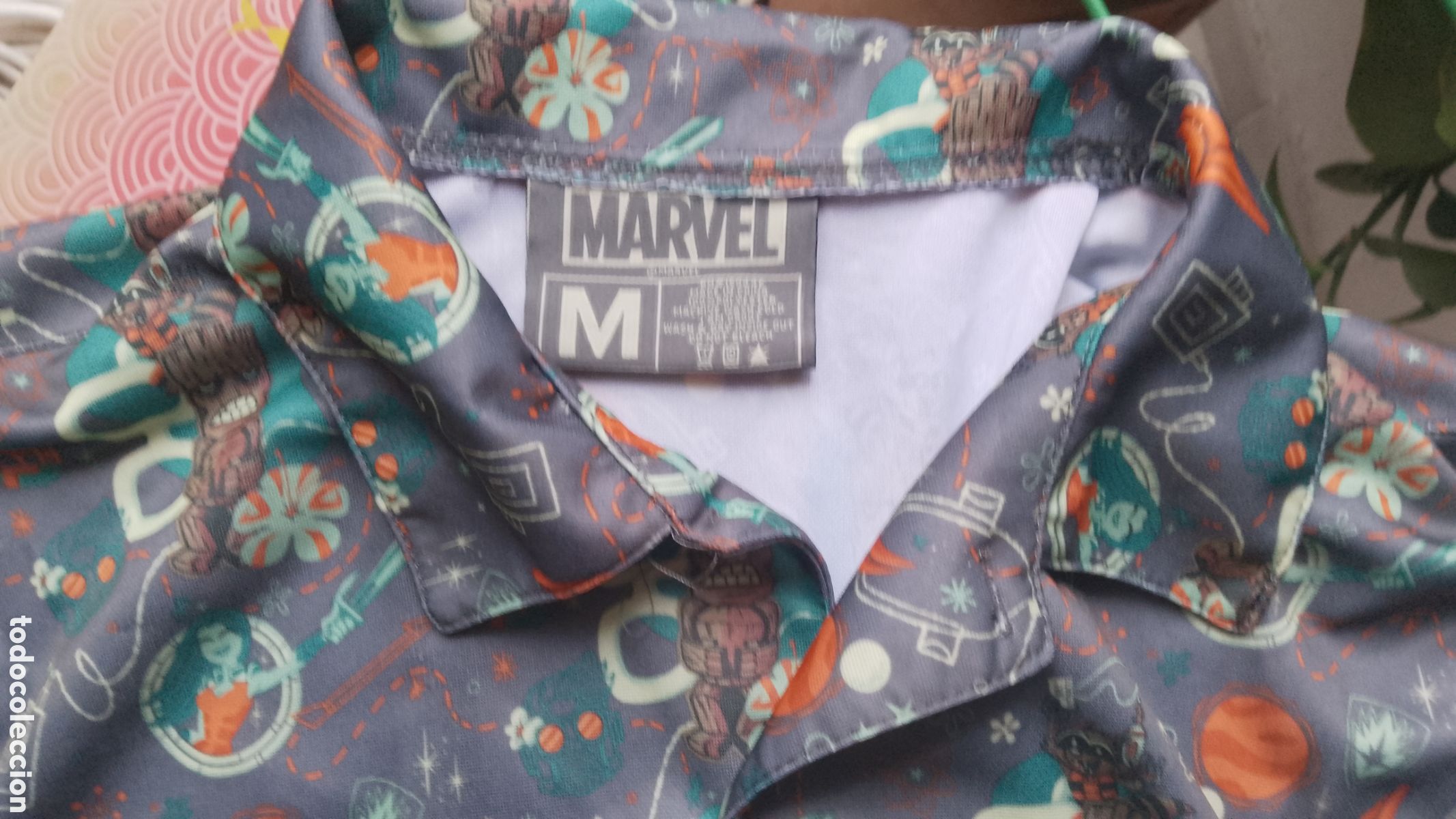 Segunda mano: MARVEL . CAMISA .. LOOTWER EXLUVIE CREW - Foto 5