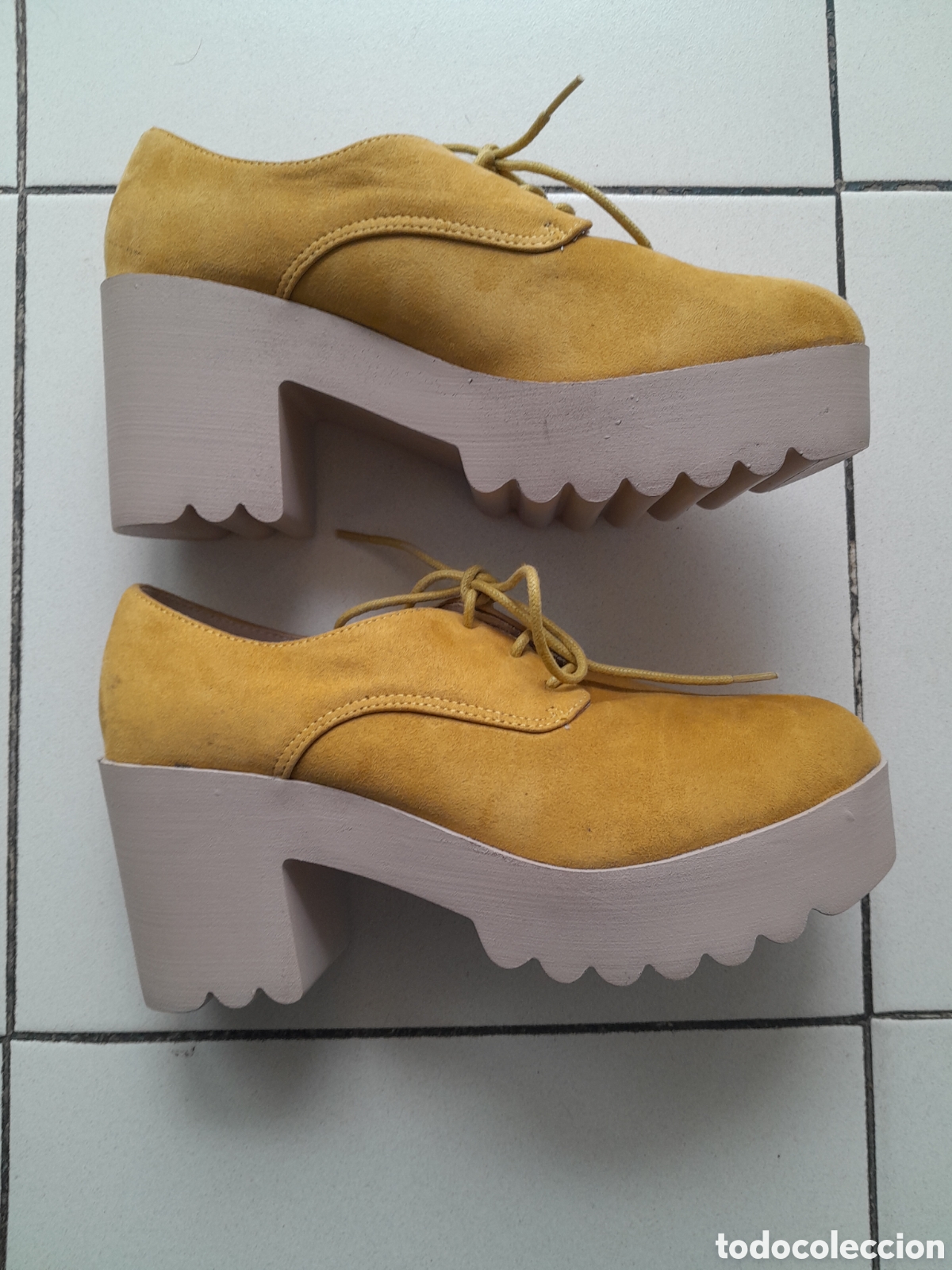 Segunda mano: Botines con plataforma marca Corina. - Foto 4